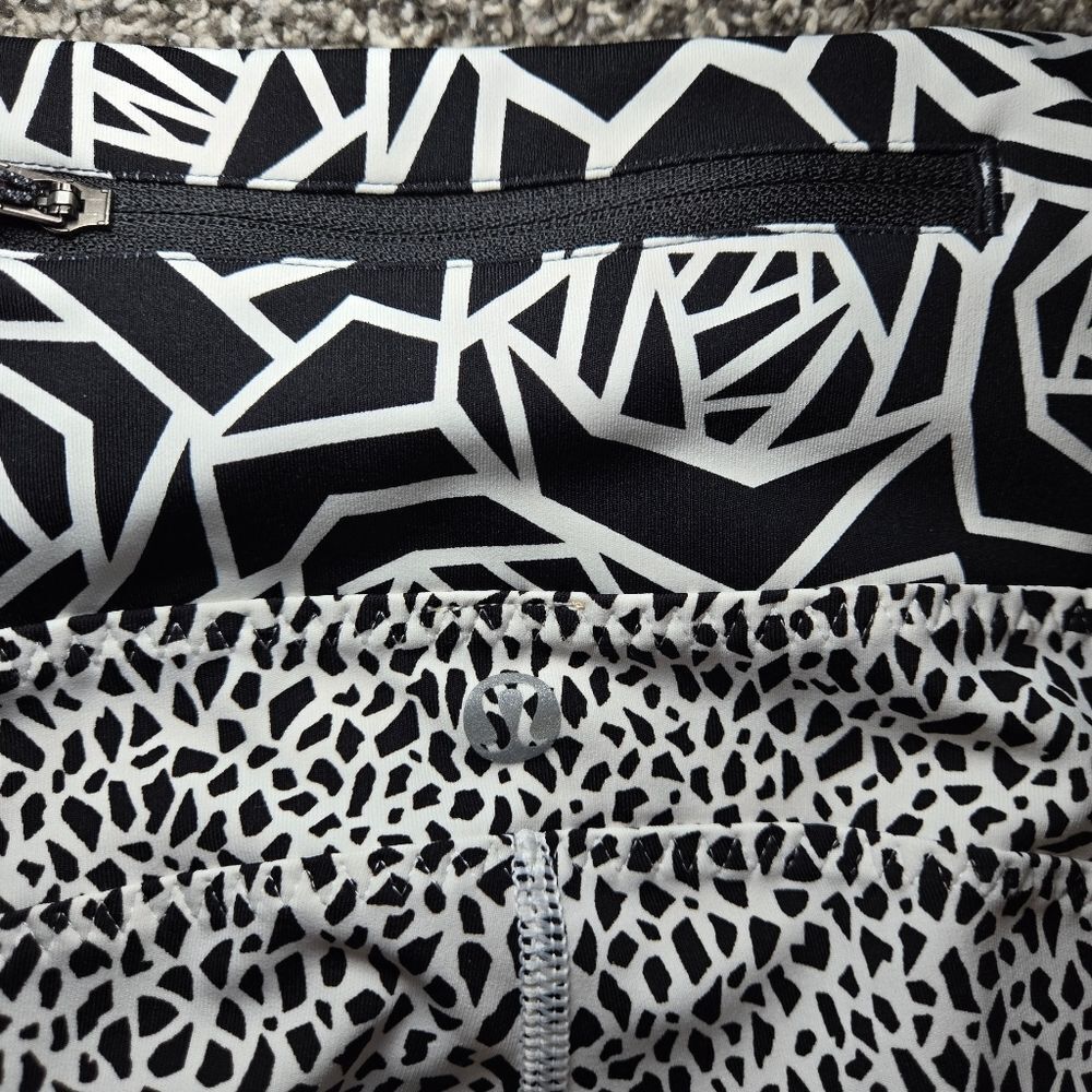 Lululemon Real Quick Tight - Miss Mosaic White / Posey - Picture 6 of 11